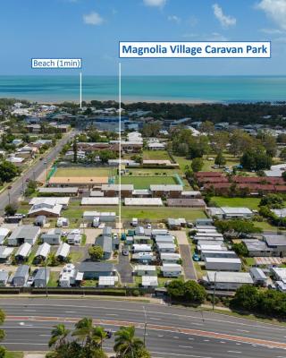 Designer Wheelchair Accessible Unit 300m to CBD - magnolia village