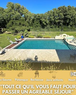 Belle villa provençale dans un parc paysagé avec piscine et sauna