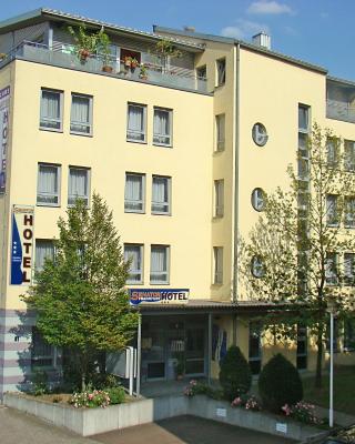 Senator Hotel