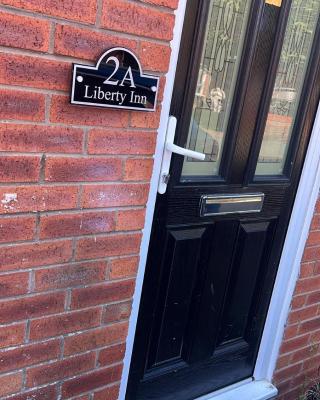 Liberty Inn 4 Bed 2 Bathroom sharing house for 12 people