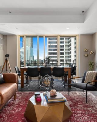 Fully Furnished Apts at The Mag mile -Cloud9 - 747