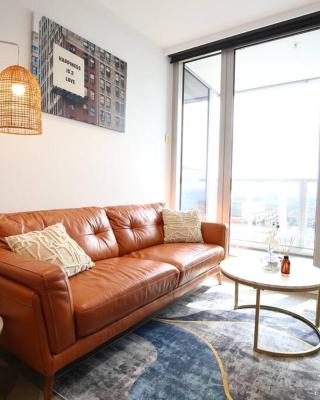 Brand New 2BR Apt at Mel CBD