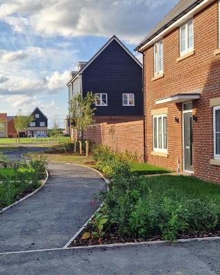 Brand new Entire 4-Bed House in Peterborough