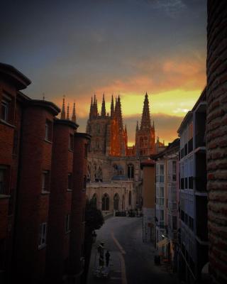 Vivienda en Perfecta ubicación al lado de la Catedral de Burgos ATUAIRE
