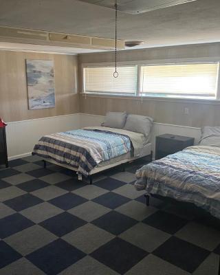 Spacious 4 Bedroom Home with 5 Beds near Interstate 40 in Amarillo, TX