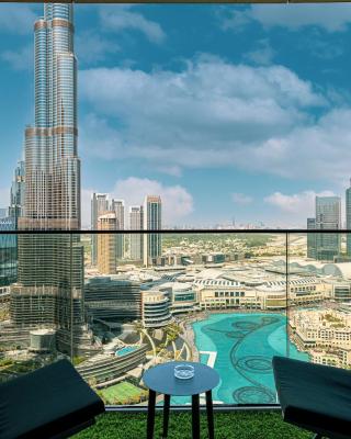 Magnificent Homes, Stunning Burj Khalifa and Fountain View