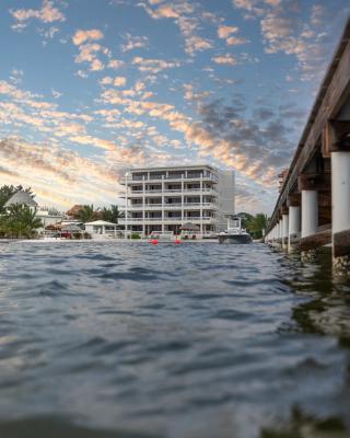 Ocean's Edge Belize