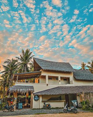 Haole Surf Hostel