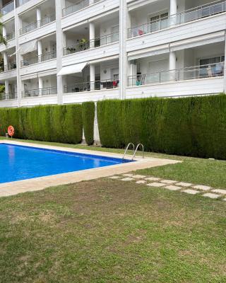 Amplio Apartamento con acceso directo a piscina
