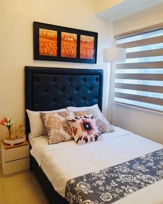 1 Br CONDO Vine Residences Quezon City with POOL NETFLIX WIFI VIDEOKE BOARD GAMES