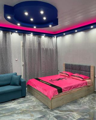 LUXURY STUDIO 1 FIRSTLINE SEA BY MAKHOME