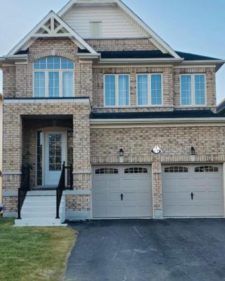 Brand new luxurious home, located in Lindsay.