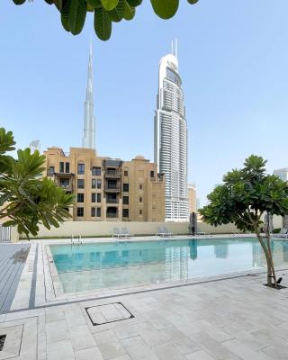 Amazing apartment next to Dubai Mall 160BR-2