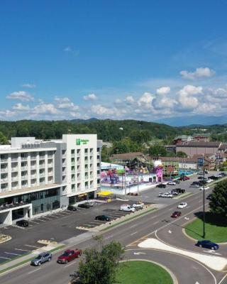 Holiday Inn & Suites Pigeon Forge Convention Center, an IHG Hotel