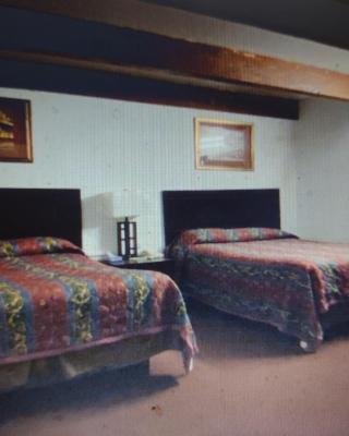 Budget Inn & Suites -Super-Ice Cold Spotless Rooms- Door-to-Door Lit Parking & Lowest Price plus HBO Max,Spanish TV, Internet free!!