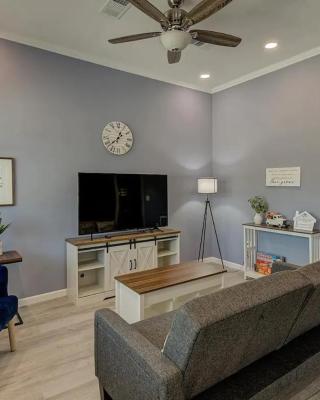 3 mins from Magnolia, Baylor, and Downtown Waco
