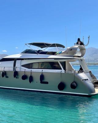 MotorYacht 21 avec équipage