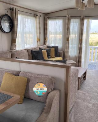 Field View - Martello Beach - Sylwia's Holiday Homes