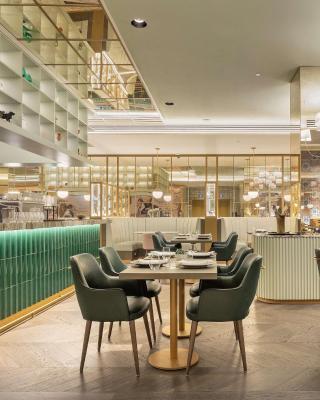 The Emerald House Lisbon - Curio Collection By Hilton