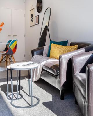 Vibrant Inner City Escape Near New Regent Street