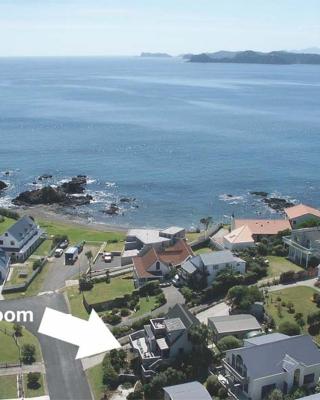 The Pacific Room, Tapeka Point