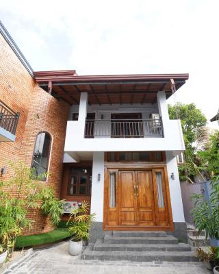 Jaruv Royal Residencies