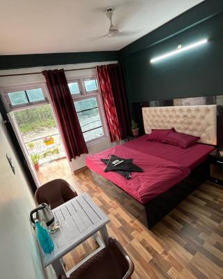 Shanti Cafe & Hostels
