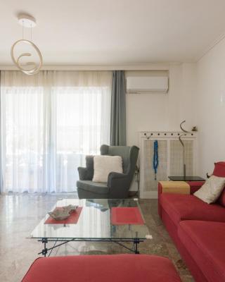 2 Bedroom Apartment Near The Beach In P. Faliro