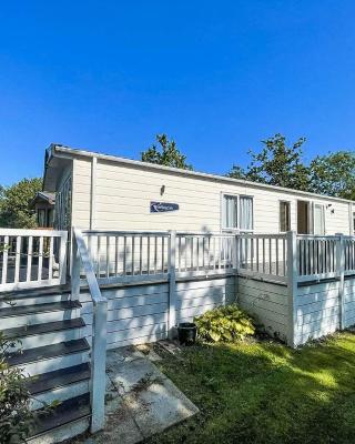 Beautiful Caravan With Decking At Carlton Meres Holiday Park, Suffolk Ref 60001m