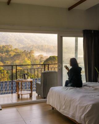 Munnar Majestic Resort with Pool