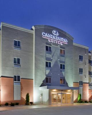 Candlewood Suites Kansas City Northeast, an IHG Hotel