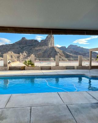 Parker Strip pool house with game room!
