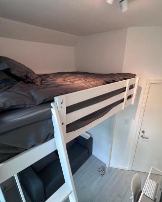 Cozy room with smart solutions Grunerløkka Central Happy Days