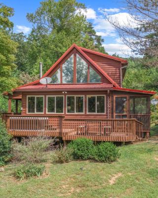 Luxury Cabin 45 Min to Asheville Hot Tub & Fire pit