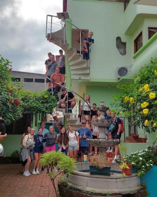 Hostal Casa Edén