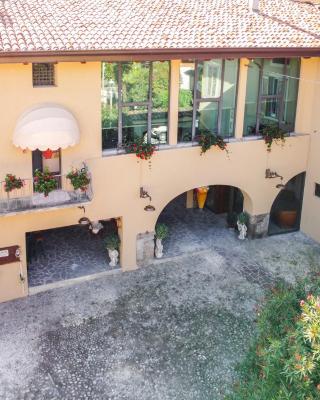 LA CURT guest house