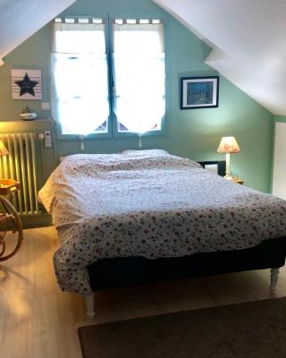 Chambre double avec salle de bain privative