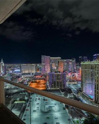 Premium Suite MGM Signature HIGH FLR Balcony Strip View