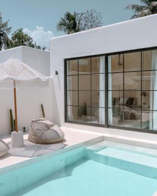 Cahaya Villas - Luxury Villa With Private Pool
