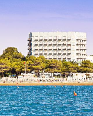International Beach Hotel