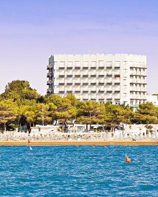 International Beach Hotel