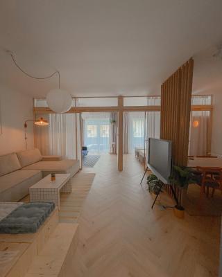 Nørdic Design Apartment with Terrace