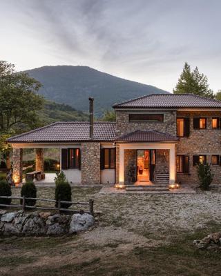 Hidden Stone Chalet