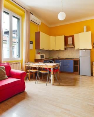 Milano Viale Umbria Colorful Apartment