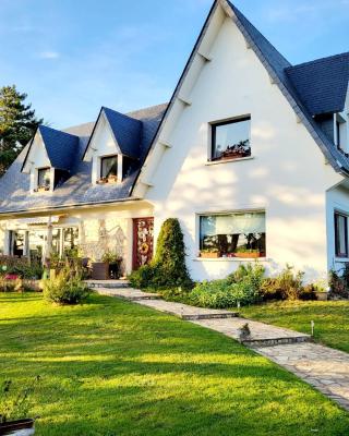 Chambres d'Hôtes "Les Pins"