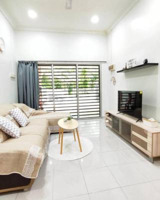 Bidor Family Choice 3 Bedrooms WIFI