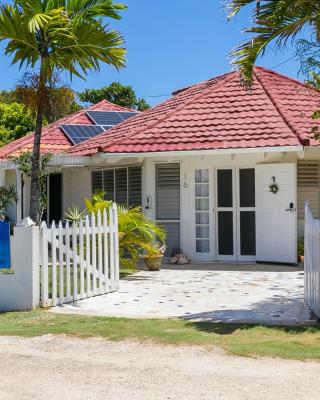 Sea Miracle Villa/Beach Cottage