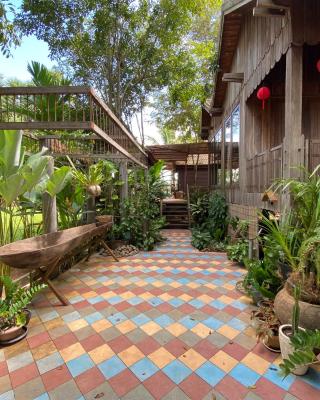 Khmer Oasis on the Lake