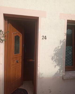 chambre dans maison coquette et accueillante