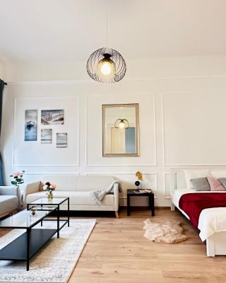 Jozsef 18 Apartment - 5 mins to New York Café